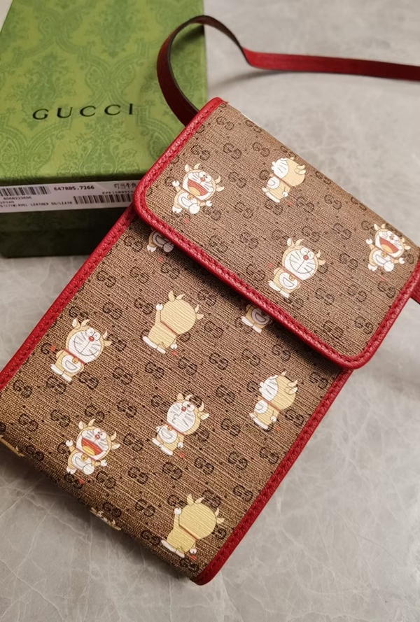 グッチバッグ正面デザイン